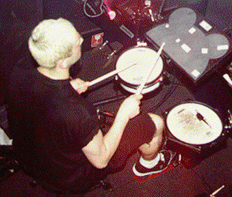 Portrait or other artwork representing [{590cde32-a6e0-4d68-a2c5-f733ef3d266c Artist shining.gif} {b5fc86b3-36c7-42a4-9eaa-01feeb746055 Release funky-alternatives-8.jpeg}]