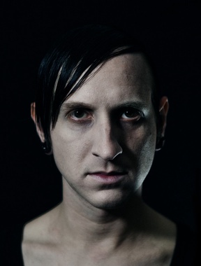 Portrait or other artwork representing [{7568620a-2a77-47e5-ab3f-8a50f988fb3d Artist solve.jpeg} {f2e59ad9-2700-411d-9d17-dfbbb87dc786 Release svovel-salt-kvikksolv.jpeg}]