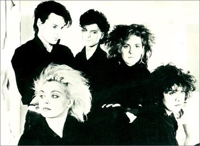 Portrait or other artwork representing [{3ce78061-20e5-4a7f-ae59-c49e38fd81c3 Release gothic-rock.jpeg} {a97b4471-ff49-4b37-abe1-a3e52cf7920a Artist x-mal-deutschland.jpeg}]