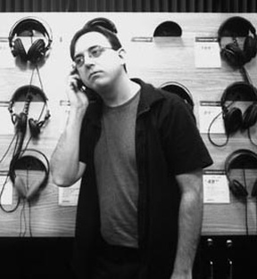 Portrait or other artwork representing [{3138450f-4112-46af-9126-98f1339127e3 Release risen.jpeg} {e16cfa50-9324-4ca5-9c99-a3cde05ec876 Artist cosmicity.jpeg}]